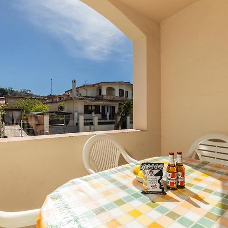 Casa A Due Passi Dal Mare Appartement Àrbatax Buitenkant foto